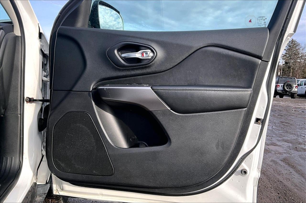 2020 Jeep Cherokee Limited | Vented Leather | Panoroof | AS IS | 4X4 Photo