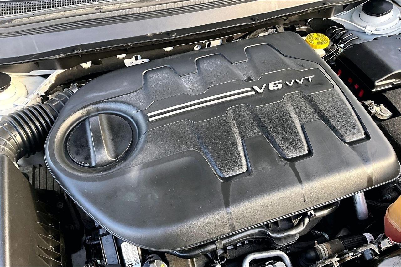 2020 Jeep Cherokee Limited | Vented Leather | Panoroof | AS IS | 4X4 Photo