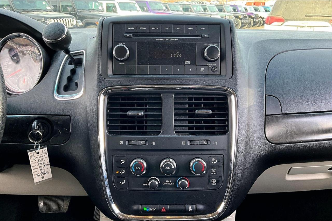 2015 Dodge Grand Caravan SXT | Stow n Go | AS IS | FWD Photo