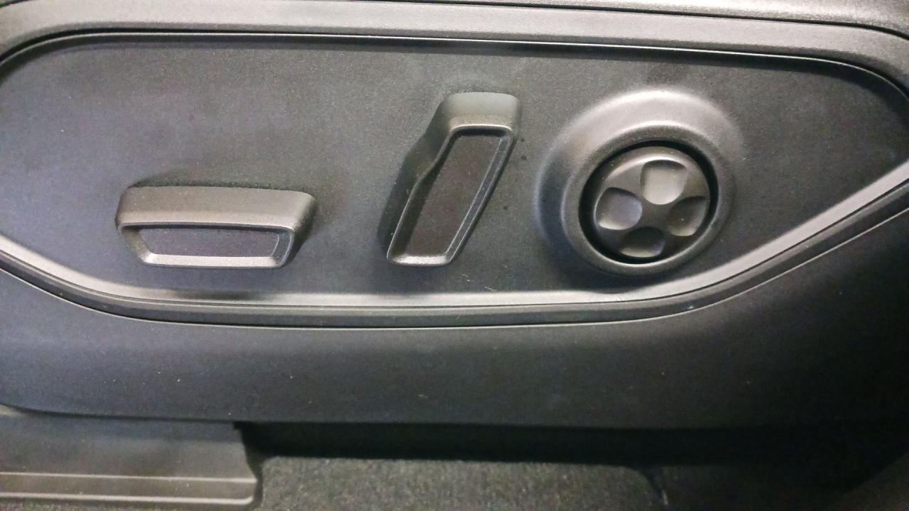 2025 Jeep Grand Cherokee L Limited 4x4 Photo