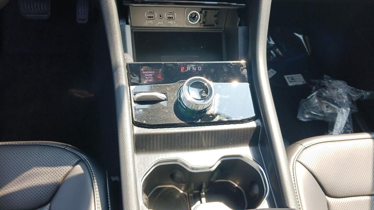 2025 Jeep Grand Cherokee L Limited 4x4 Photo