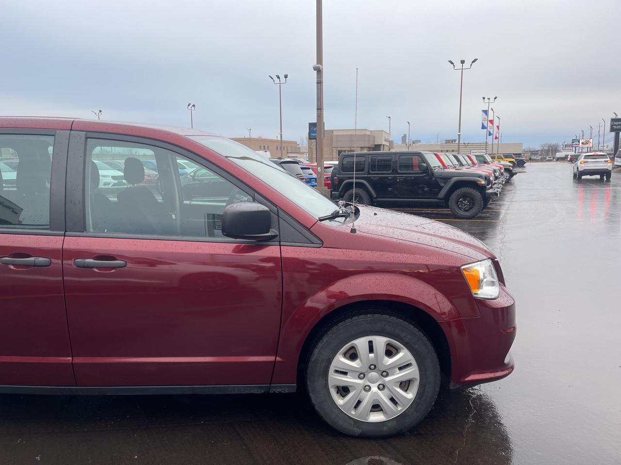 2019 Dodge Grand Caravan CANADIAN VALUE PKG / REAR STOnGO / BACKUP CAMERA Photo