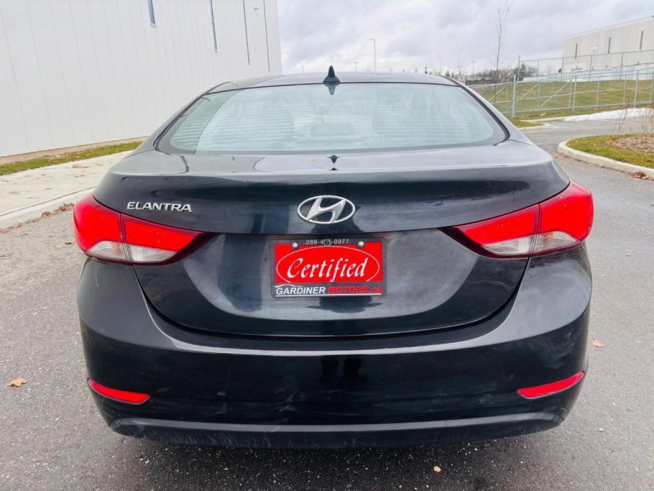 2015 Hyundai Elantra 5dr Automatic GL Photo