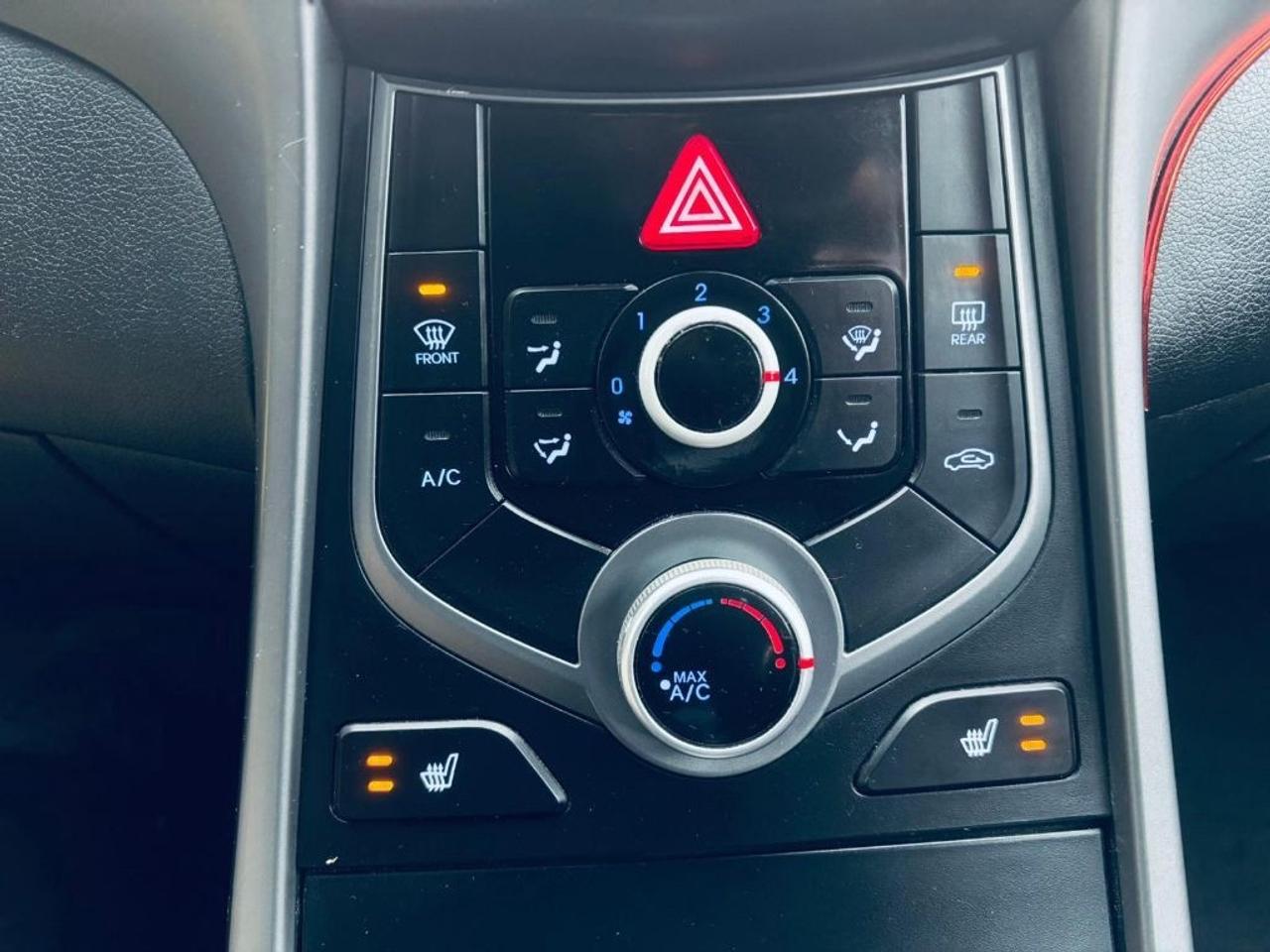 2015 Hyundai Elantra 5dr Automatic GL Photo