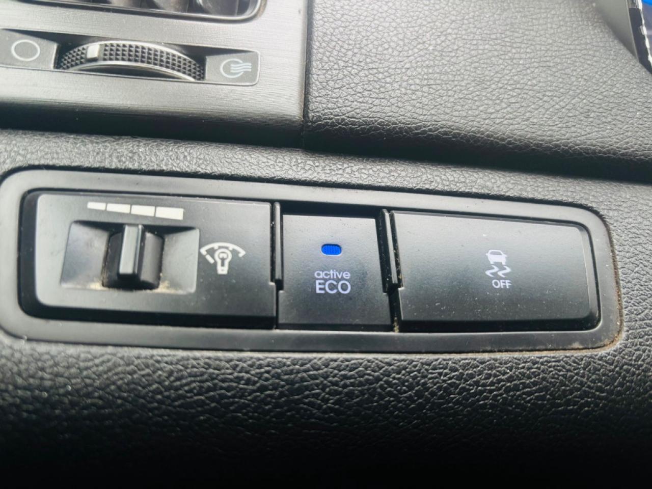 2014 Hyundai Sonata SE 4dr Sedan Automatic Photo