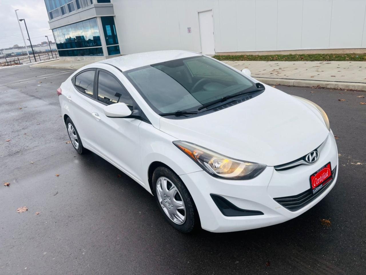 2016 Hyundai Elantra GT 5dr Automatic Photo2