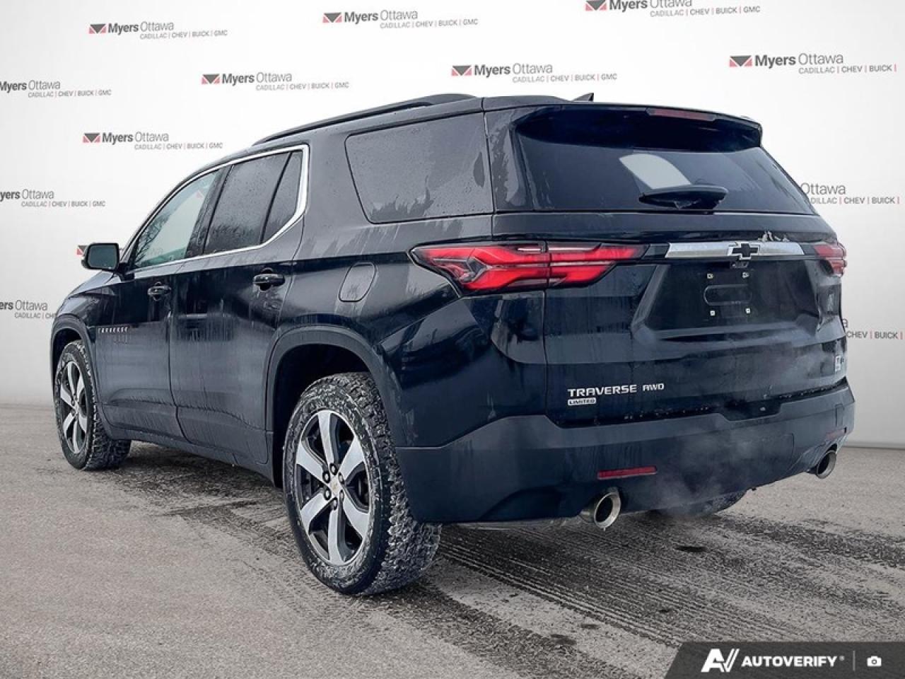 2024 Chevrolet Traverse Limited True North  TRUE NORTH, LEATHER, AWD, SUNROOF Photo