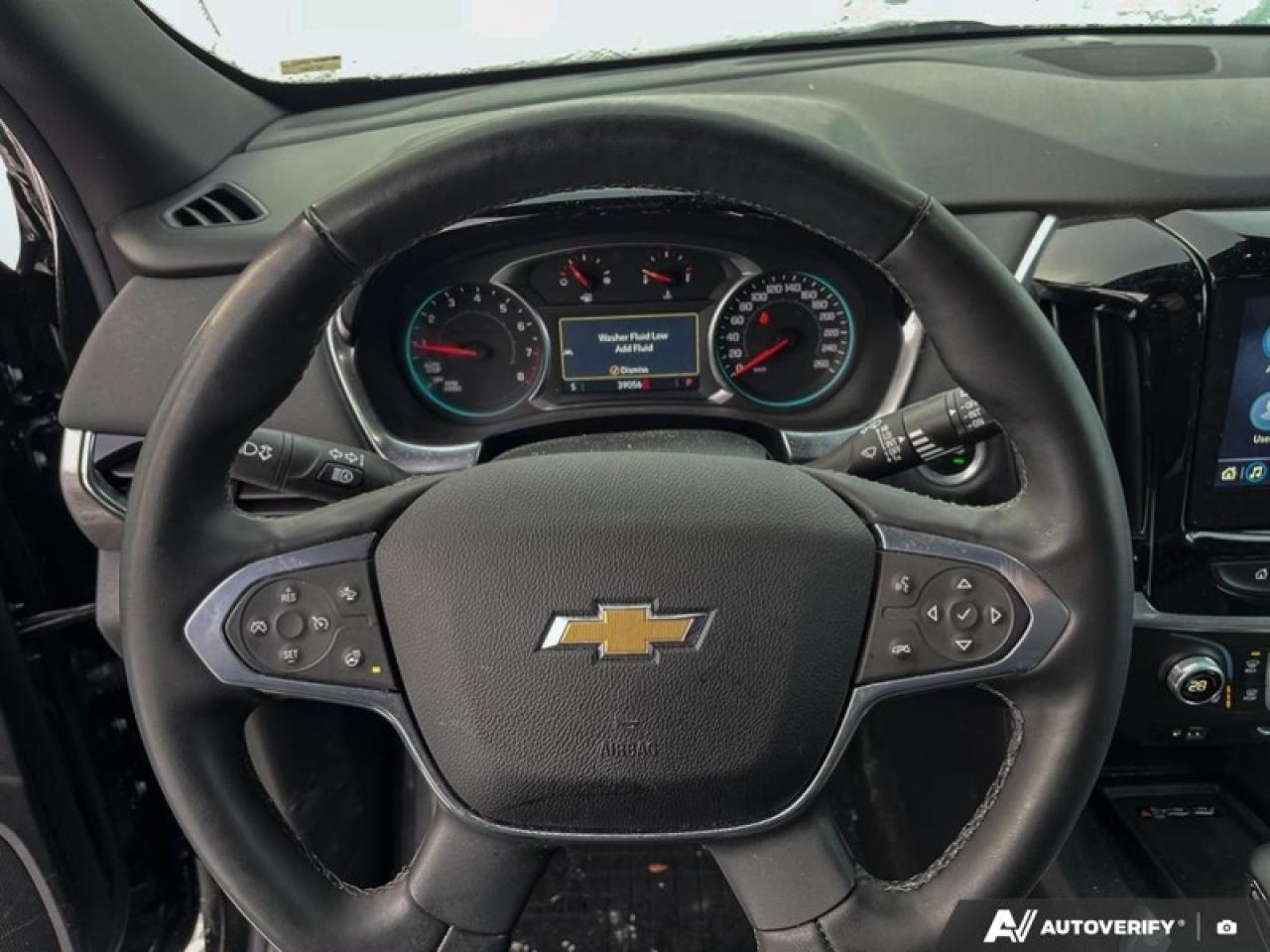 2024 Chevrolet Traverse Limited True North  TRUE NORTH, LEATHER, AWD, SUNROOF Photo