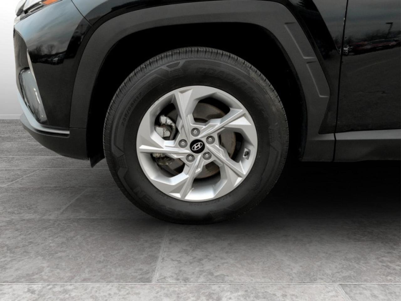 2023 Hyundai Tucson Essential  **LOW KMS - CLEAN CF** Photo