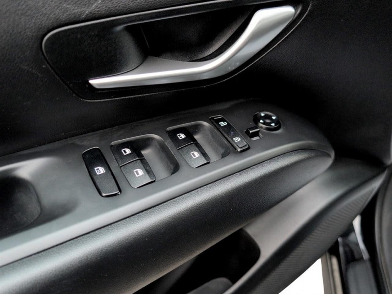 2023 Hyundai Tucson Essential  **LOW KMS - CLEAN CF** Photo