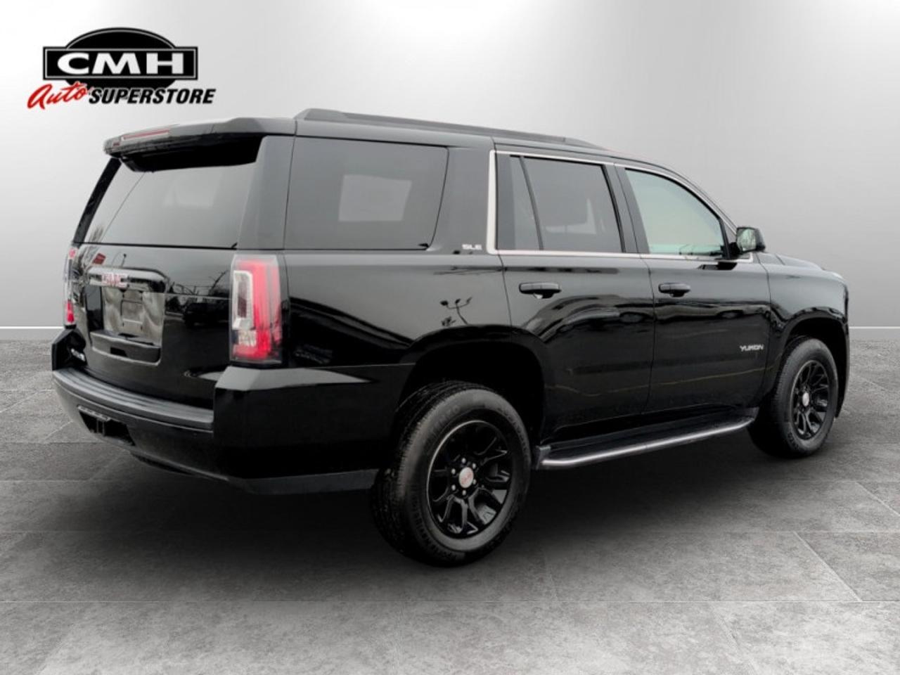 2018 GMC Yukon SLE  **8 PASSENGER** Photo