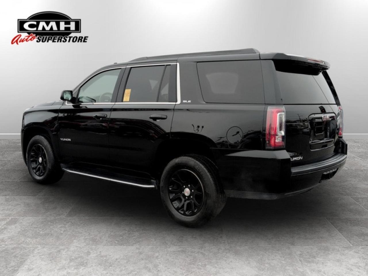 2018 GMC Yukon SLE  **8 PASSENGER** Photo2