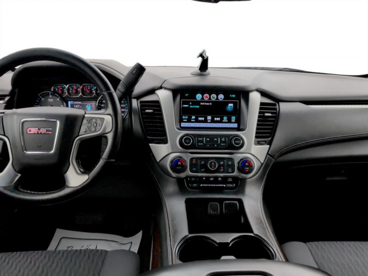 2018 GMC Yukon SLE  **8 PASSENGER** Photo