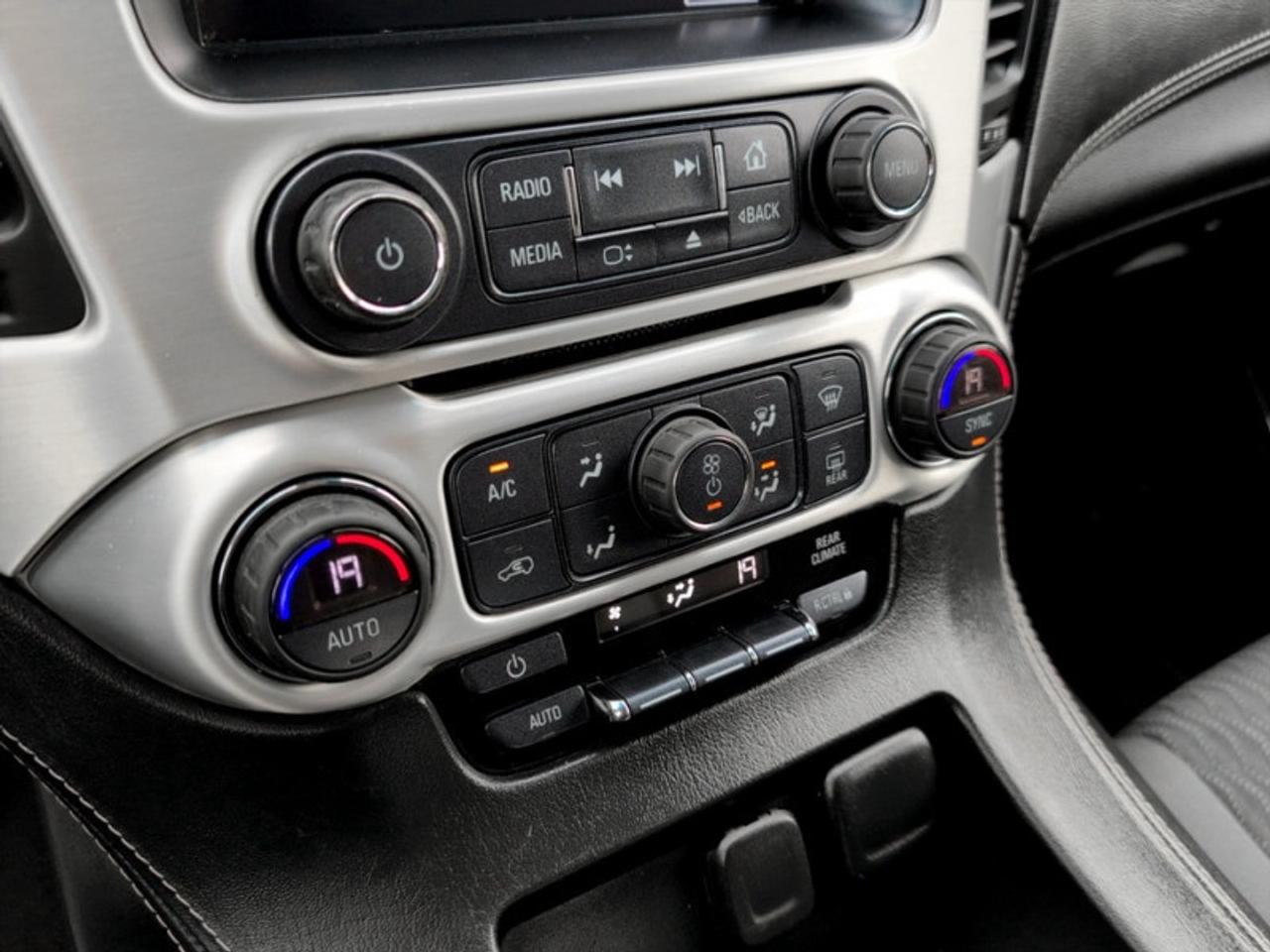 2018 GMC Yukon SLE  **8 PASSENGER** Photo