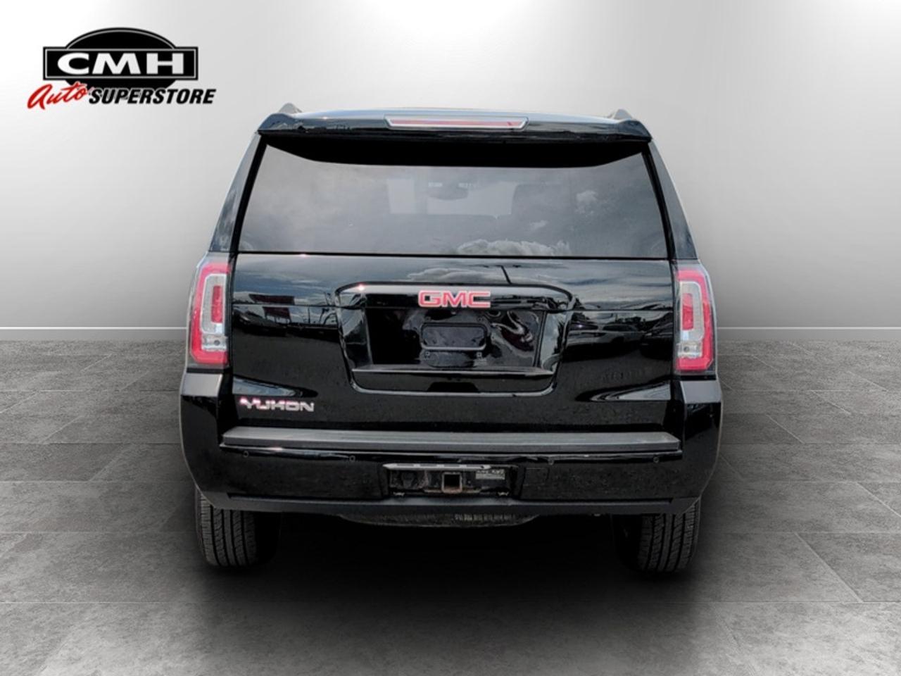 2018 GMC Yukon SLE  **8 PASSENGER** Photo