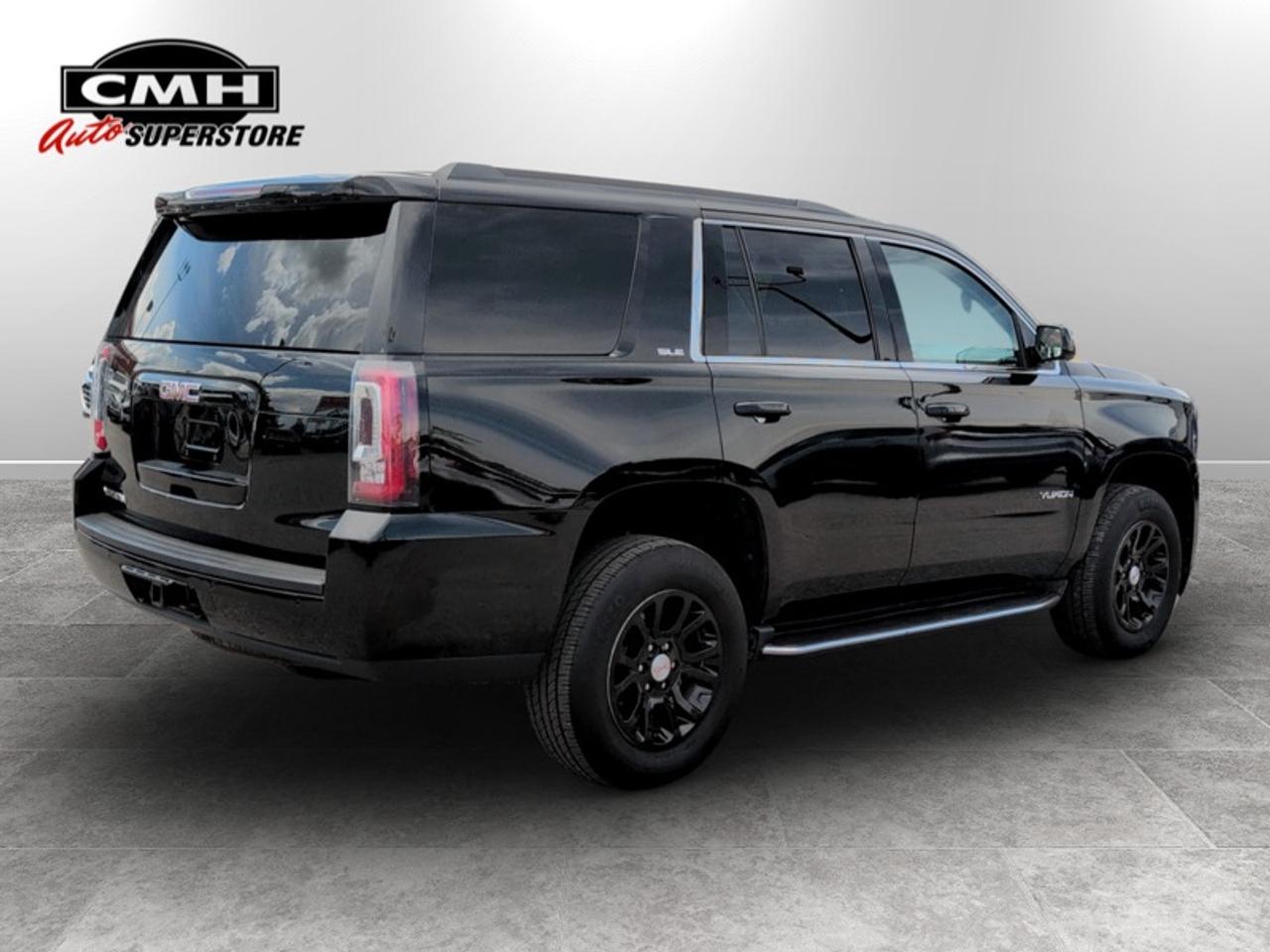 2018 GMC Yukon SLE  **8 PASSENGER** Photo