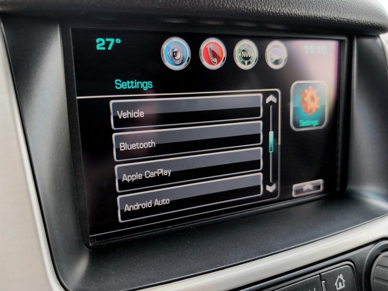 2018 GMC Yukon SLE  **8 PASSENGER** Photo