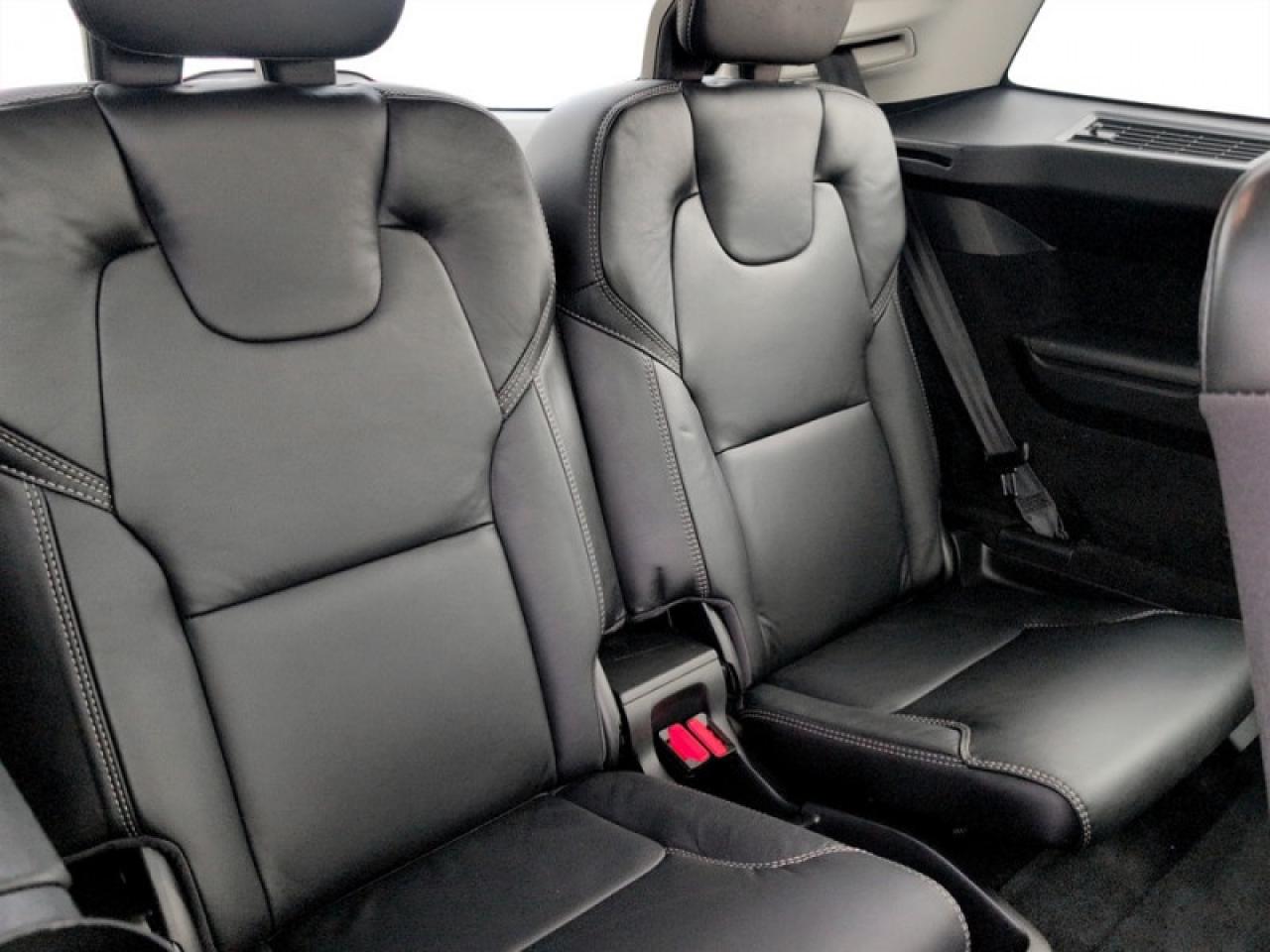 2022 Volvo XC90 Recharge T8 eAWD PHEV Inscription ER  **MINT** Photo