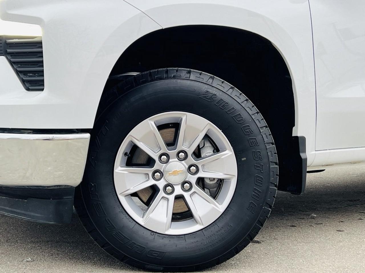 2025 Chevrolet Silverado 1500 LT Photo