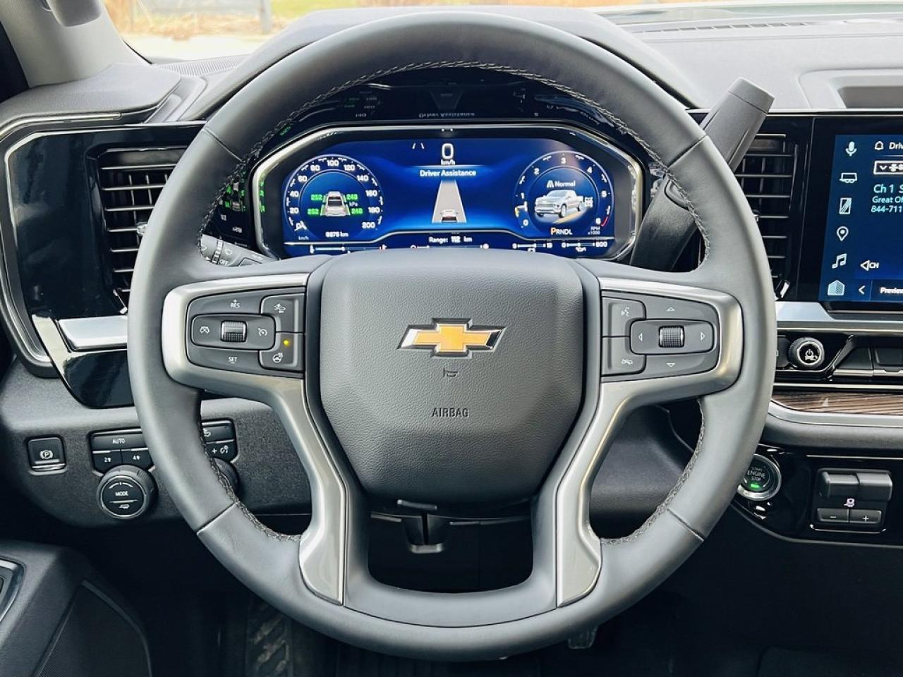 2025 Chevrolet Silverado 1500 LT Photo