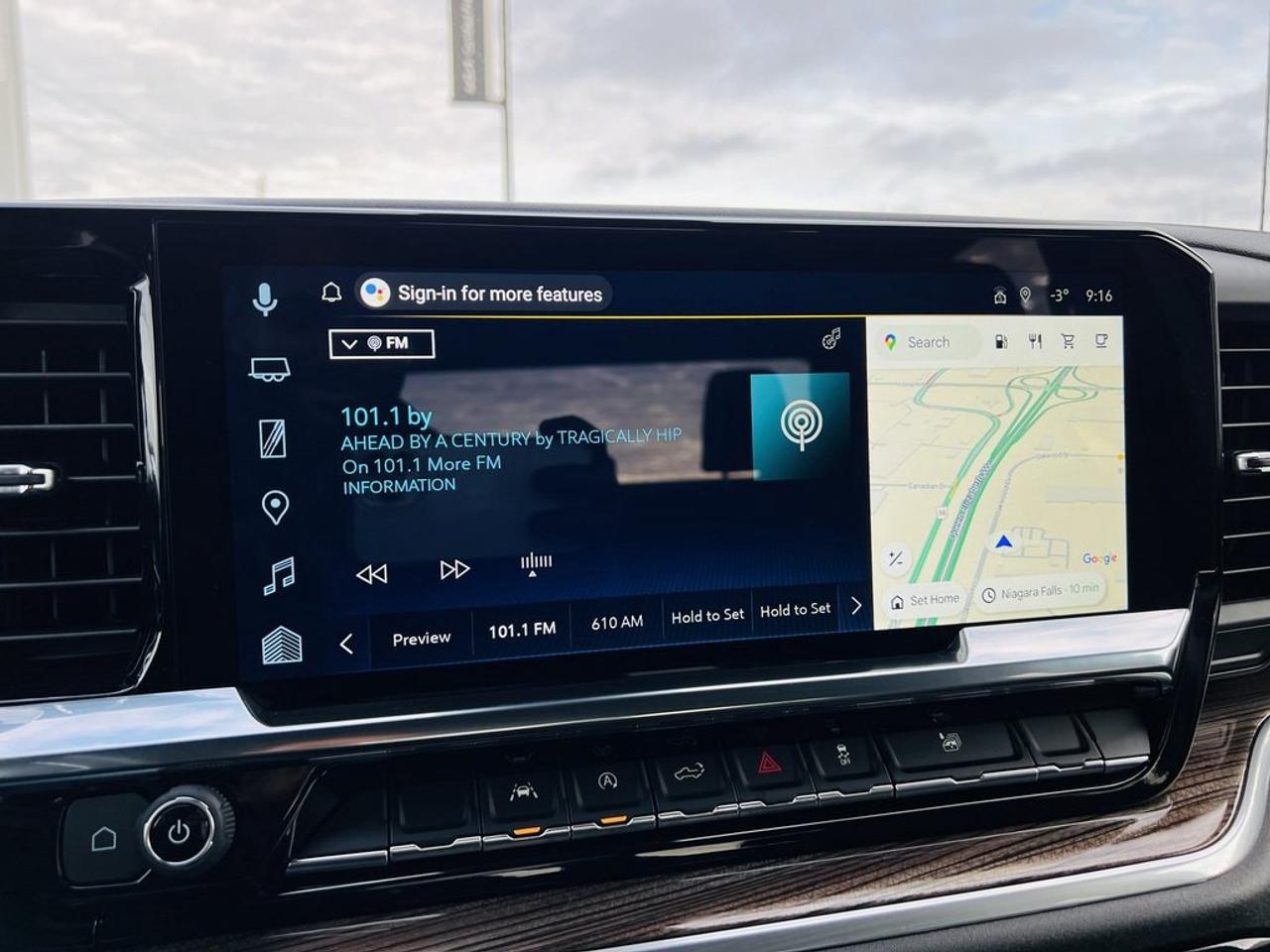 2025 Chevrolet Silverado 1500 LT Photo