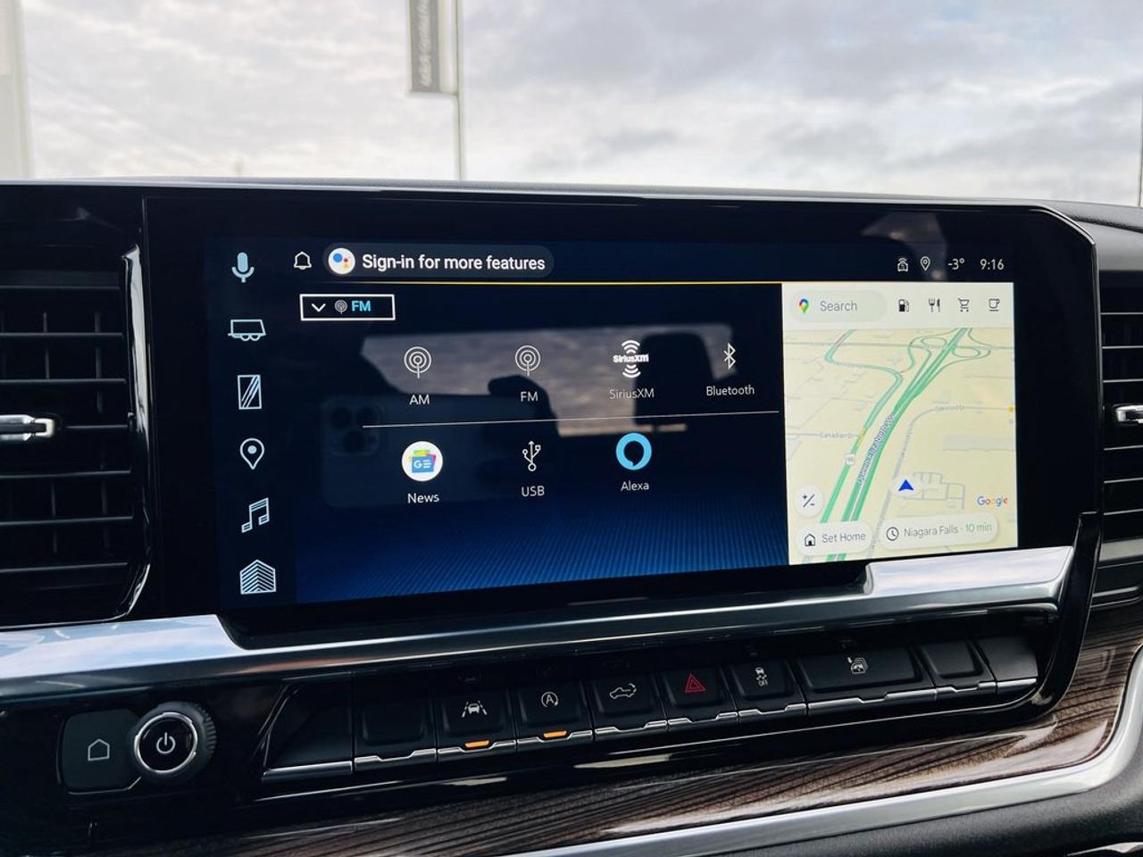 2025 Chevrolet Silverado 1500 LT Photo