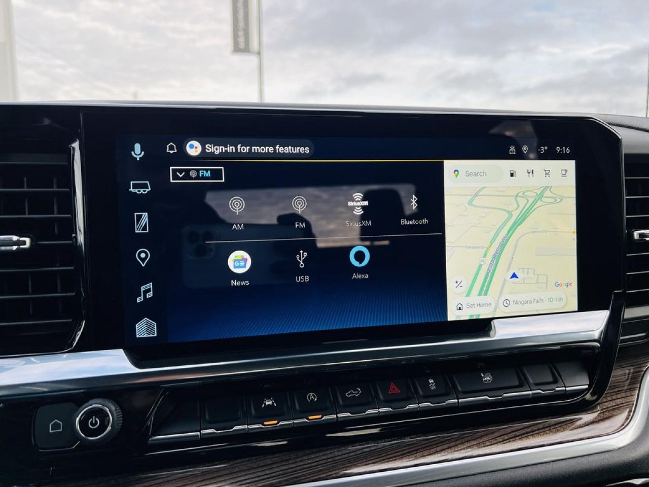 2025 Chevrolet Silverado 1500 LT Photo