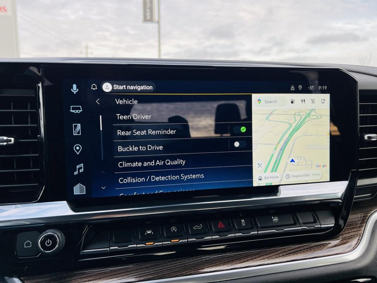 2025 Chevrolet Silverado 1500 LT Photo