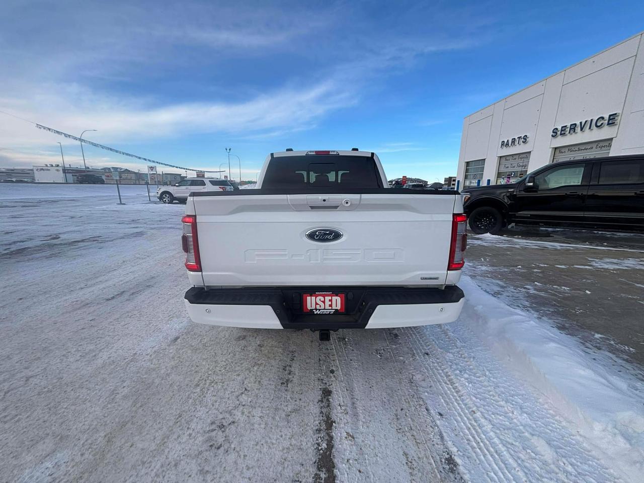 2023 Ford F-150 Lariat 4WD SuperCrew 5.5' Box Photo4