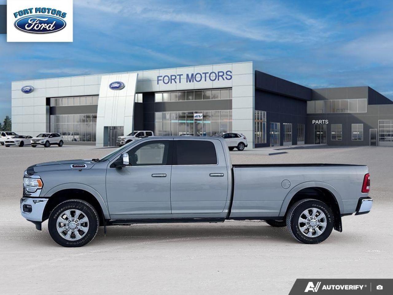 2022 RAM 3500 Limited Photo2