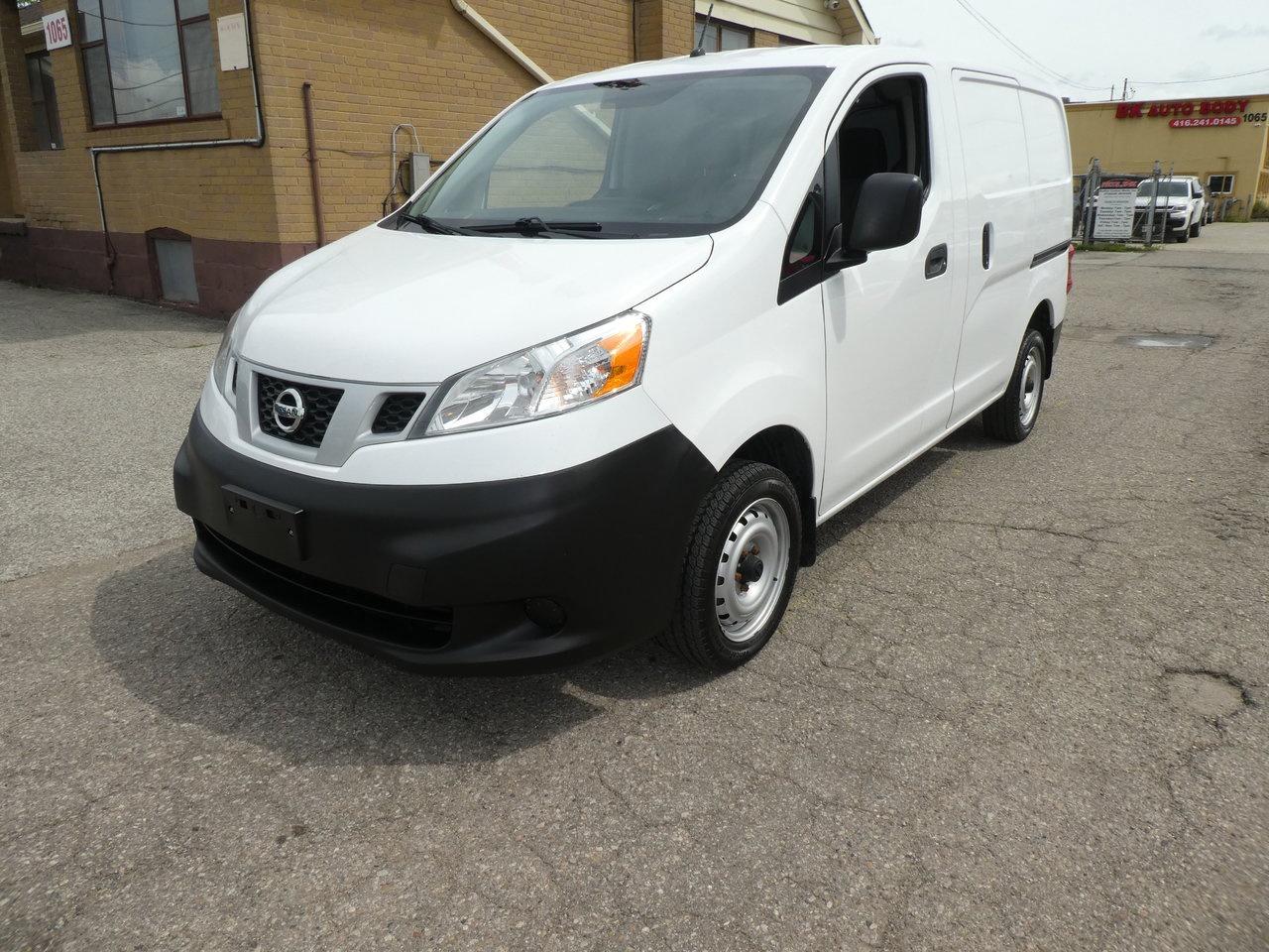 2017 Nissan NV200 NV200 CARGO Photo3