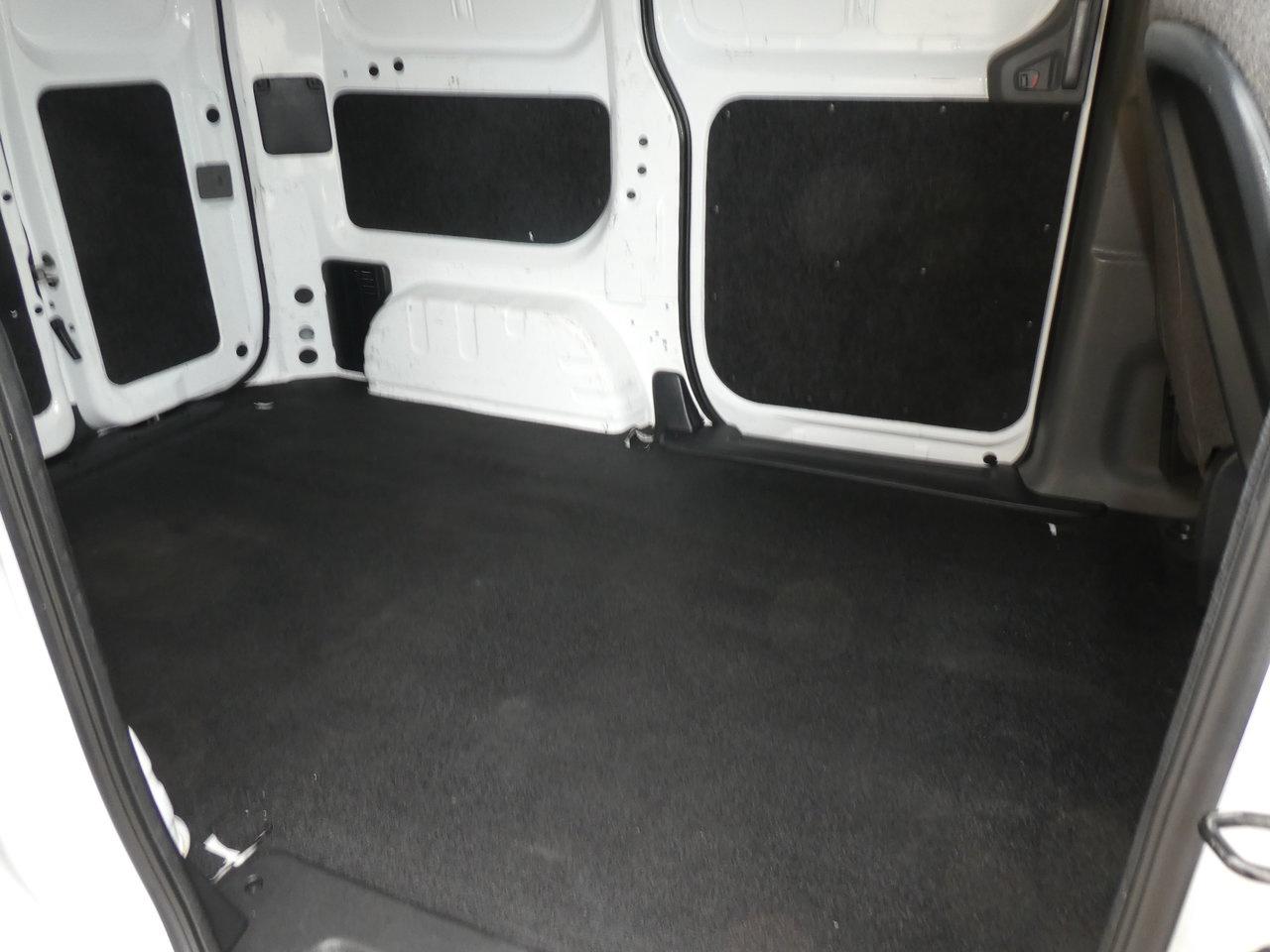 2017 Nissan NV200 NV200 CARGO Photo