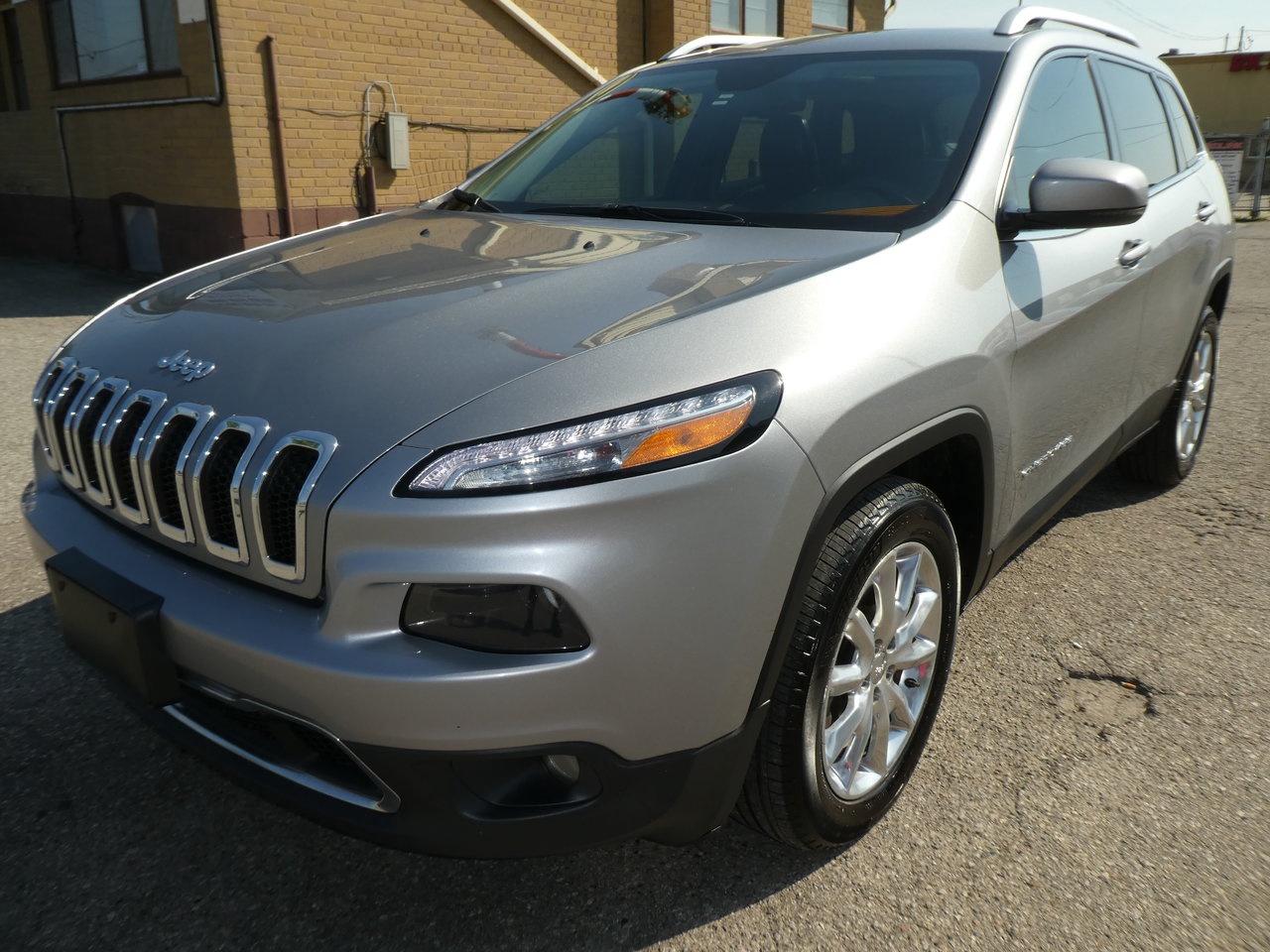 2016 Jeep Cherokee Limited NAVIGATION PANORAMIC SUNRROF - Photo #1