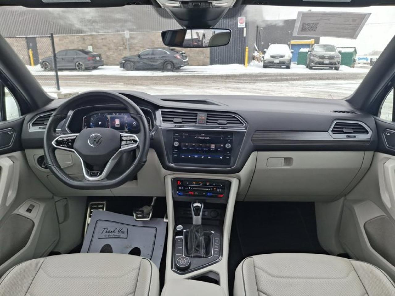 2024 Volkswagen Tiguan Highline R-Line AWD | 7 Passenger | Leather | Heated and Cooled Seats | Panoramic Sunroof and More ! Photo