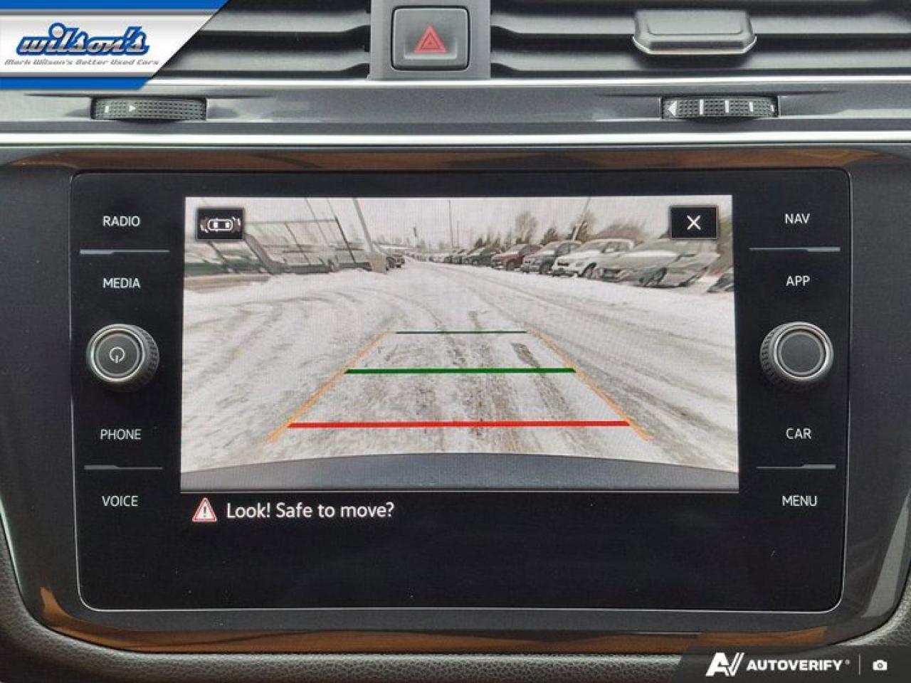 2024 Volkswagen Tiguan Highline R-Line AWD | 7 Passenger | Leather | Heated and Cooled Seats | Panoramic Sunroof and More ! Photo