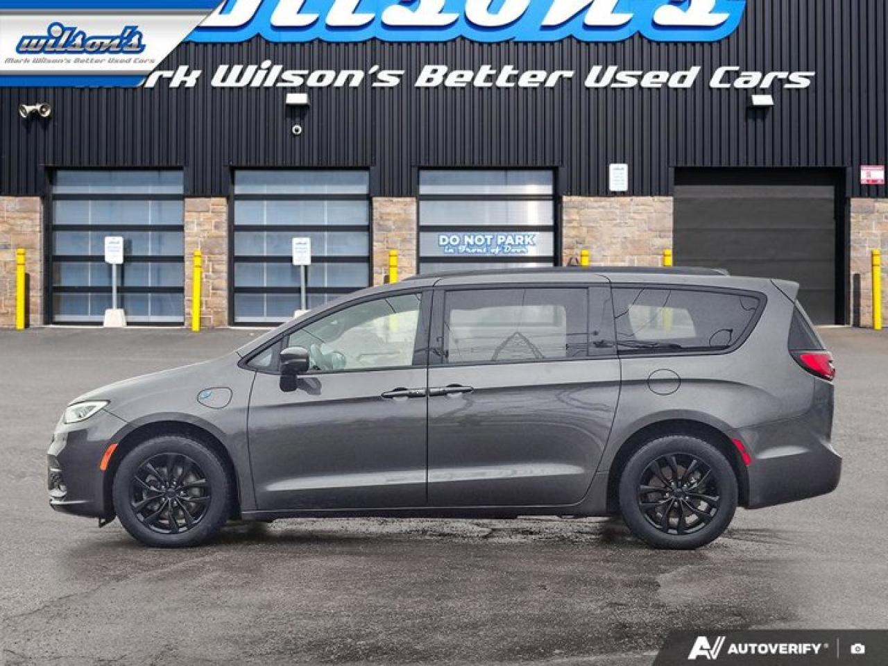 2022 Chrysler Pacifica Hybrid Limited | S Appearance PKG | Nappa Leather | FamCam | 360 Camera | Wireless Charging | Photo