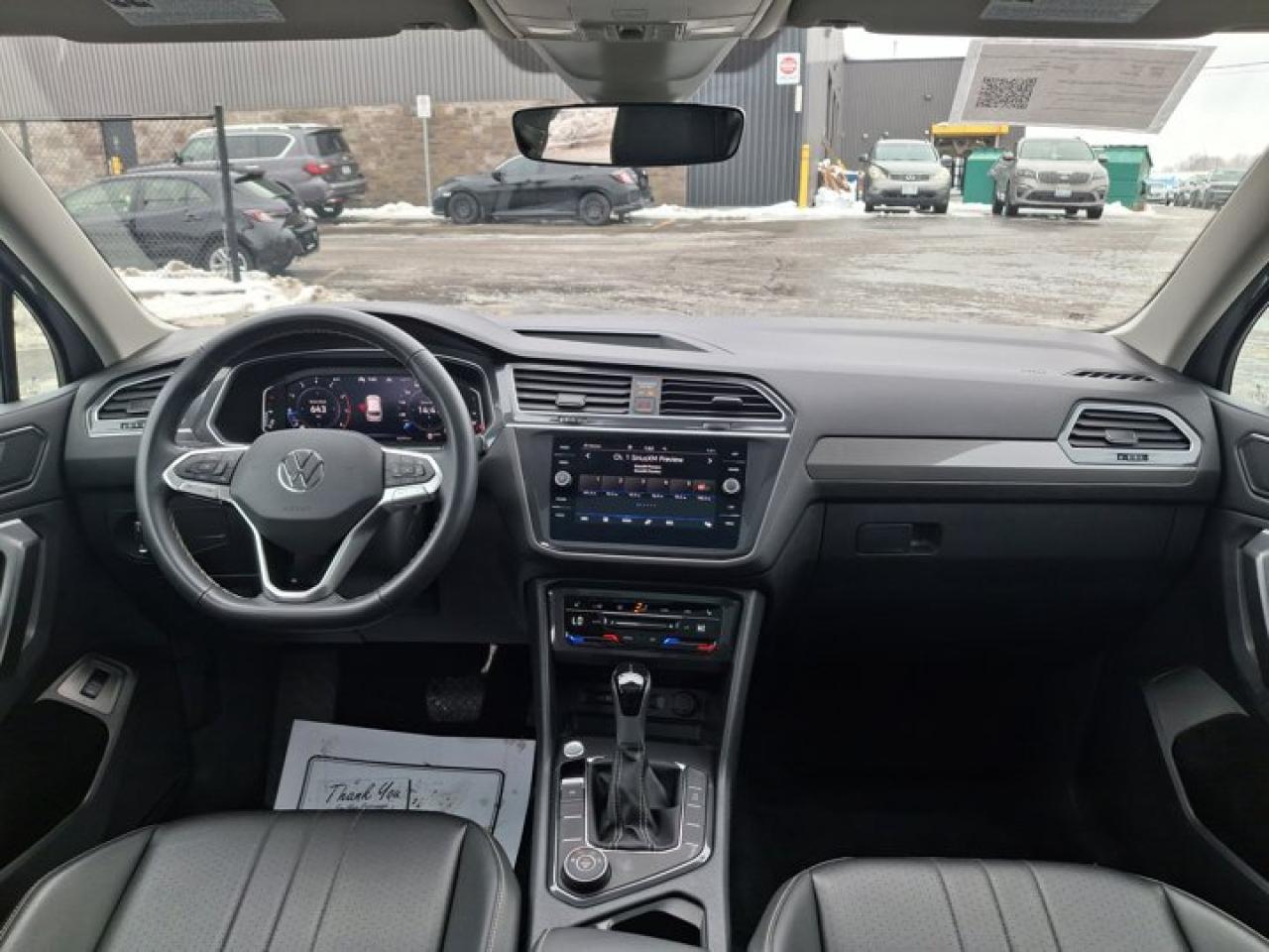 2024 Volkswagen Tiguan Comfortline AWD | Panoramic Sunroof | Leatherette | Adaptive Cruise | Heated Wheel + Seats & More ! Photo