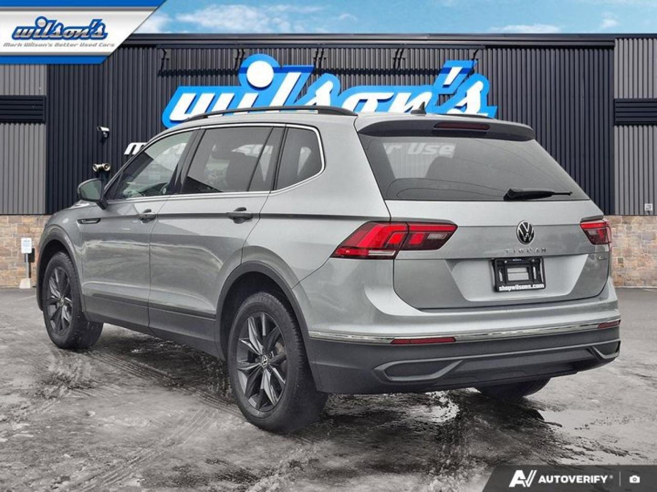 2024 Volkswagen Tiguan Comfortline AWD | Panoramic Sunroof | Leatherette | Adaptive Cruise | Heated Wheel + Seats & More ! Photo