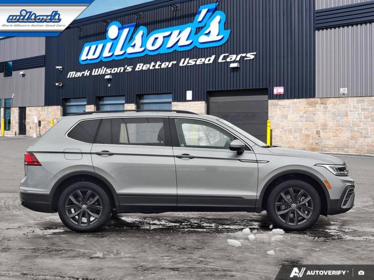 2024 Volkswagen Tiguan Comfortline AWD | Panoramic Sunroof | Leatherette | Adaptive Cruise | Heated Wheel + Seats & More ! Photo