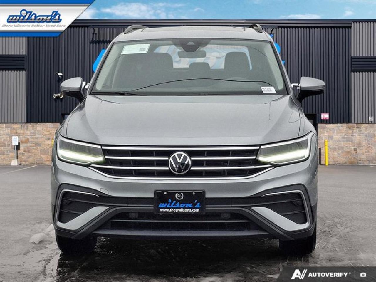 2024 Volkswagen Tiguan Comfortline AWD | Panoramic Sunroof | Leatherette | Adaptive Cruise | Heated Wheel + Seats & More ! Photo