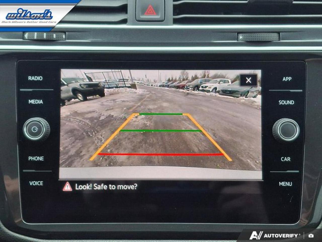 2024 Volkswagen Tiguan Comfortline AWD | Panoramic Sunroof | Leatherette | Adaptive Cruise | Heated Wheel + Seats & More ! Photo