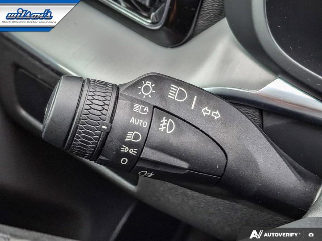 2023 Volvo XC60 Core AWD | Leather | Sunroof | Nav | Heated Seats | Power Seat | Rear Camera | and More ! Photo