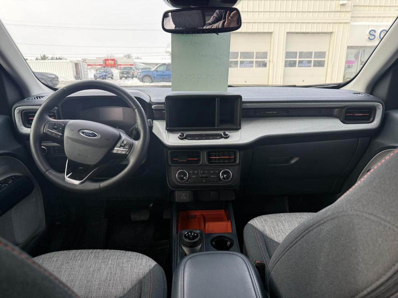 2023 Ford Maverick XLT HYBRID Photo