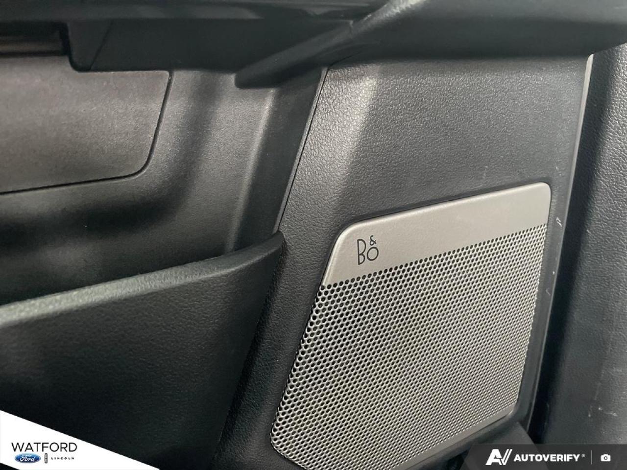 2022 Ford F-150 Lariat 4WD SuperCrew 5.5' Box Photo