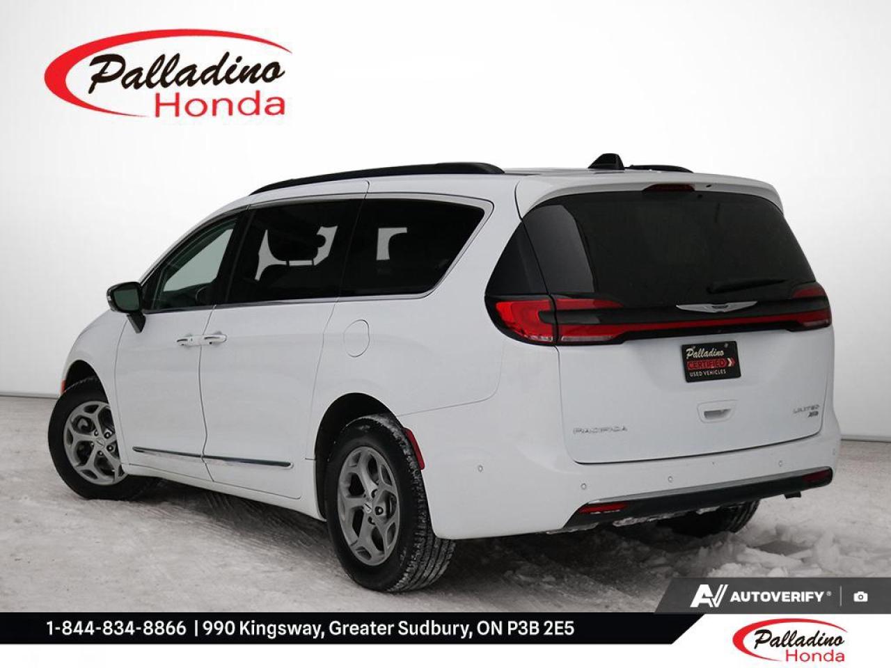 2023 Chrysler Pacifica Limited Photo