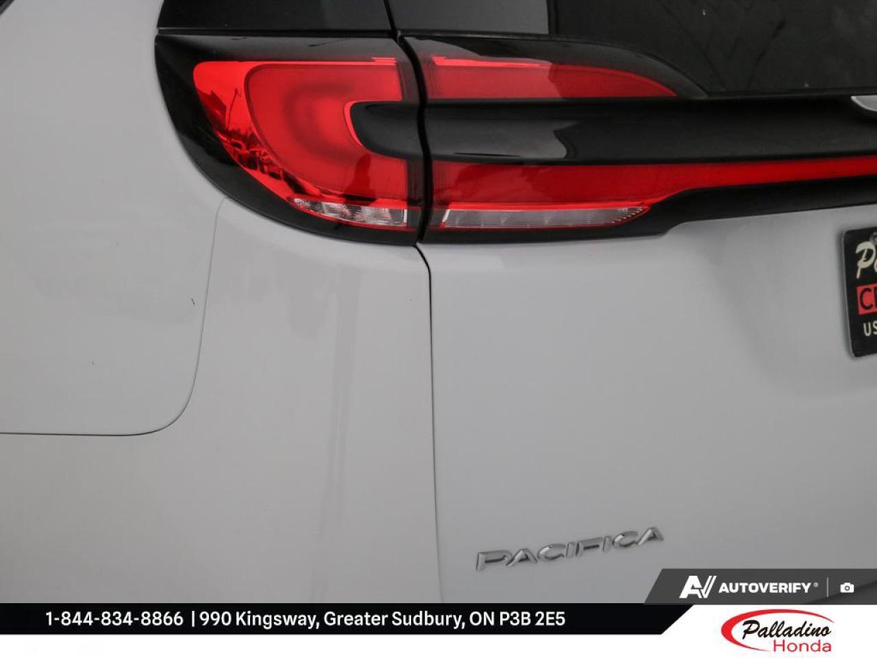 2023 Chrysler Pacifica Limited Photo