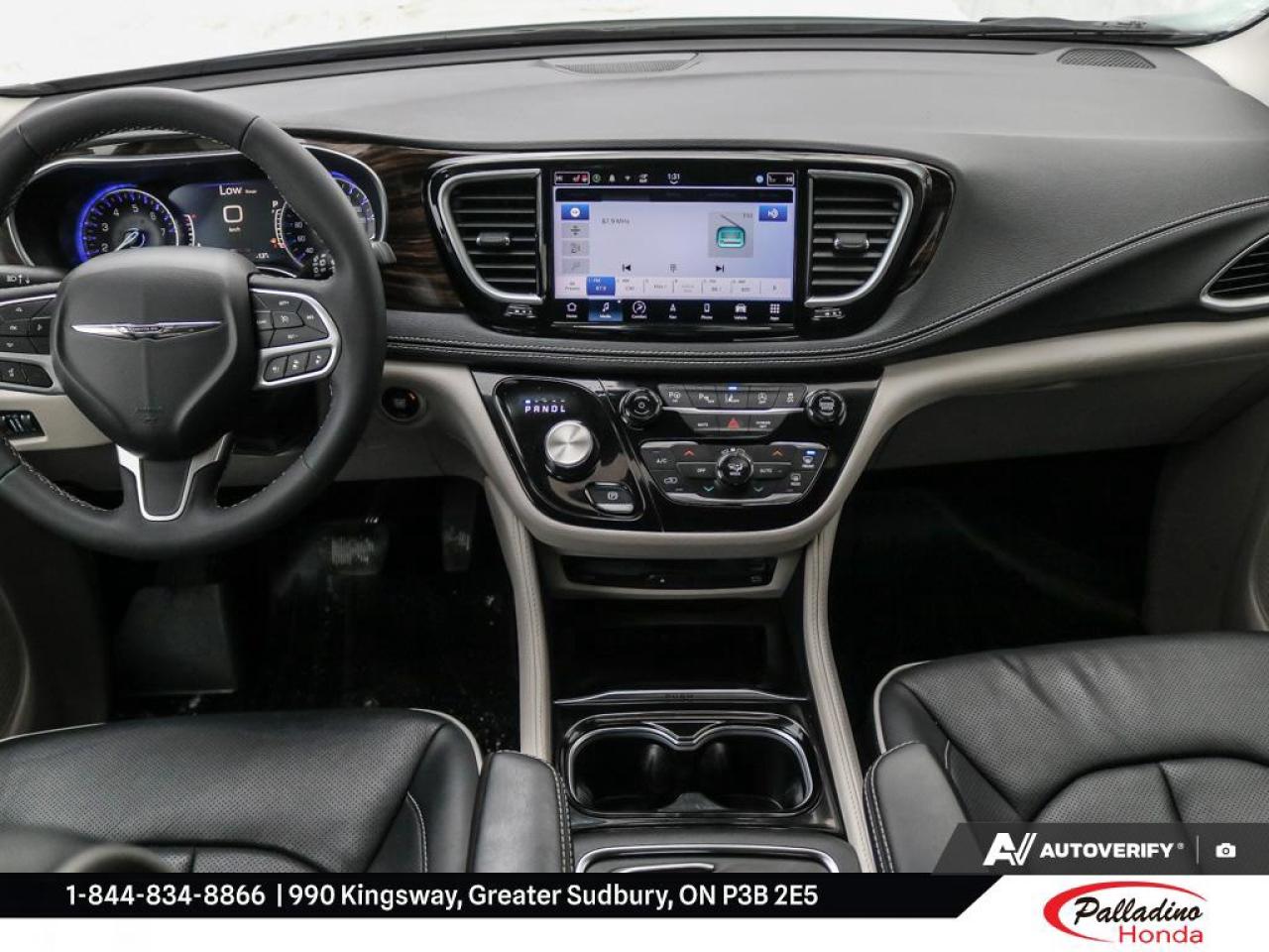 2023 Chrysler Pacifica Limited Photo