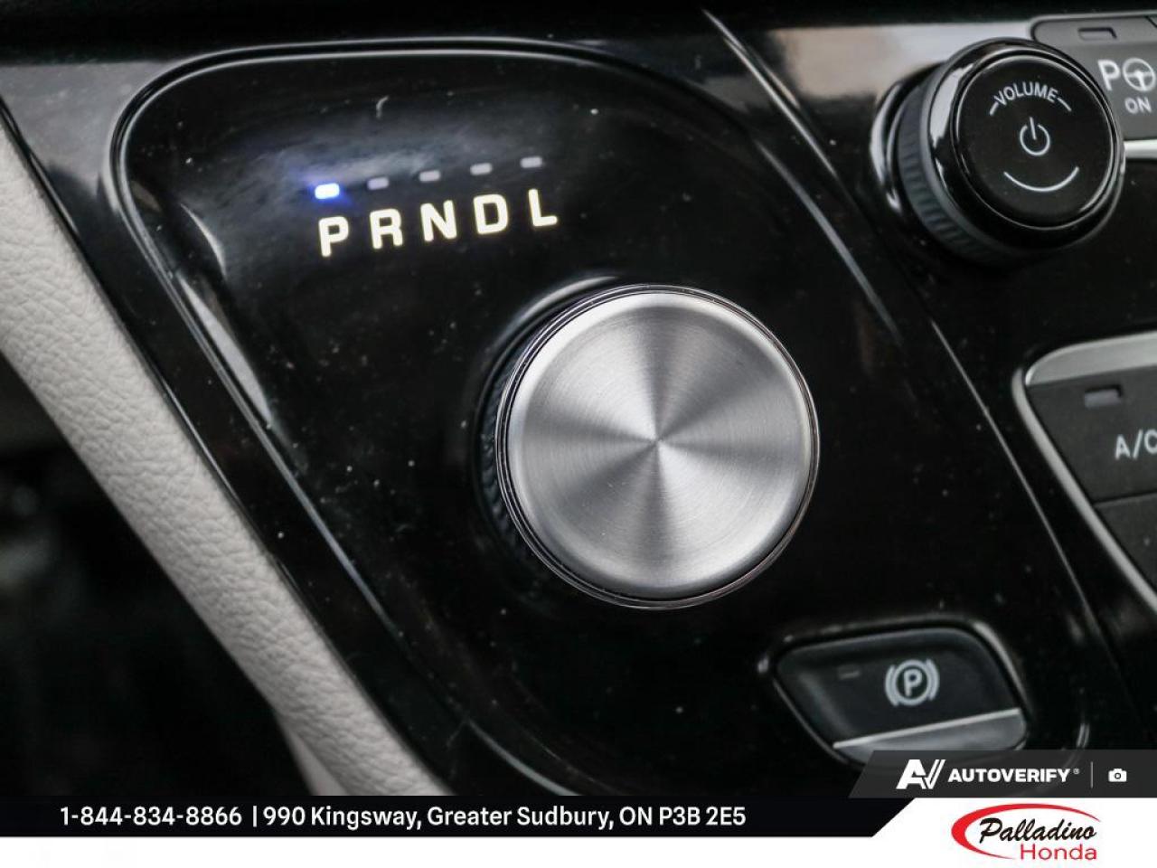 2023 Chrysler Pacifica Limited Photo