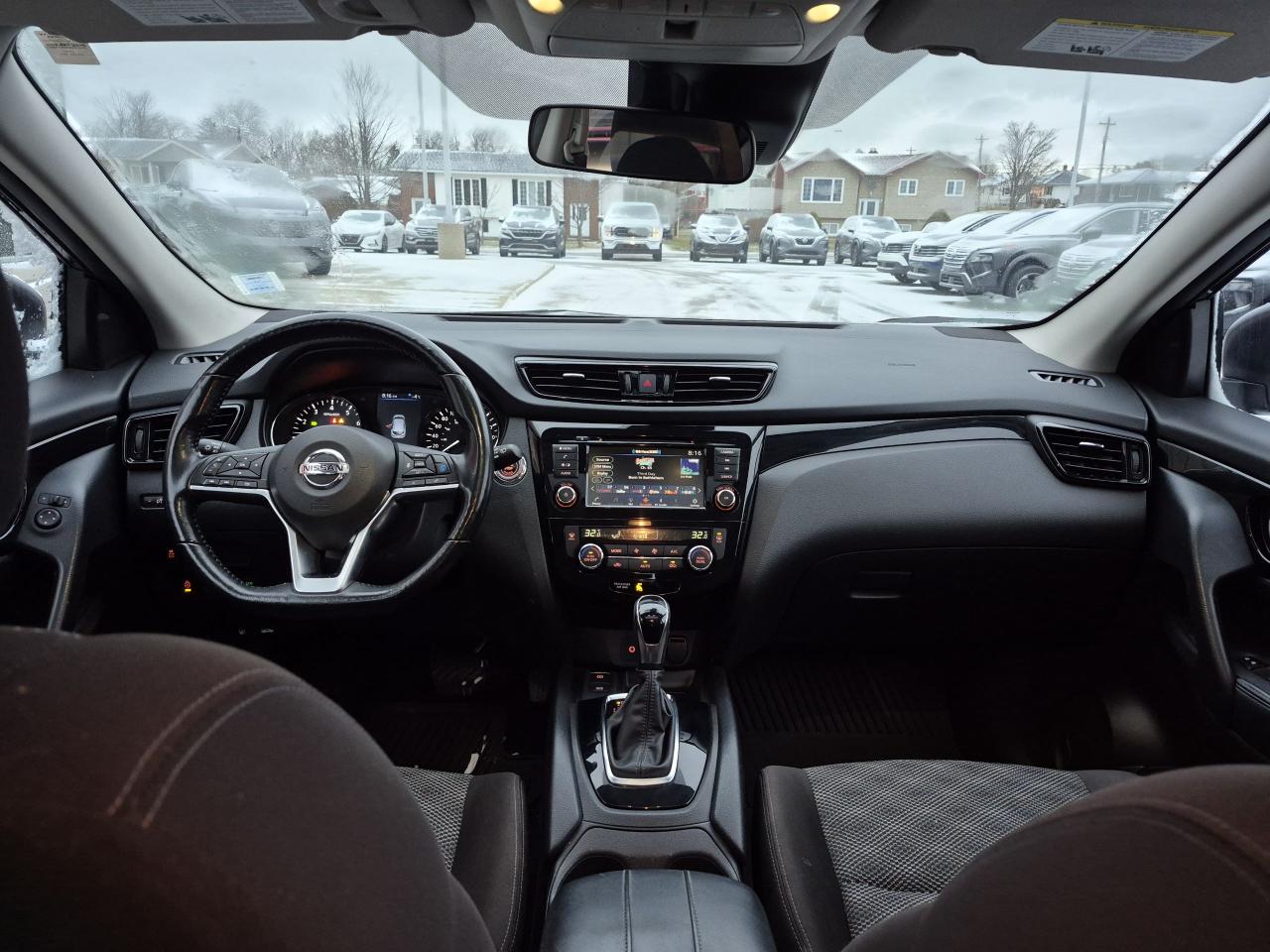 2022 Nissan Qashqai SV AWD Photo14