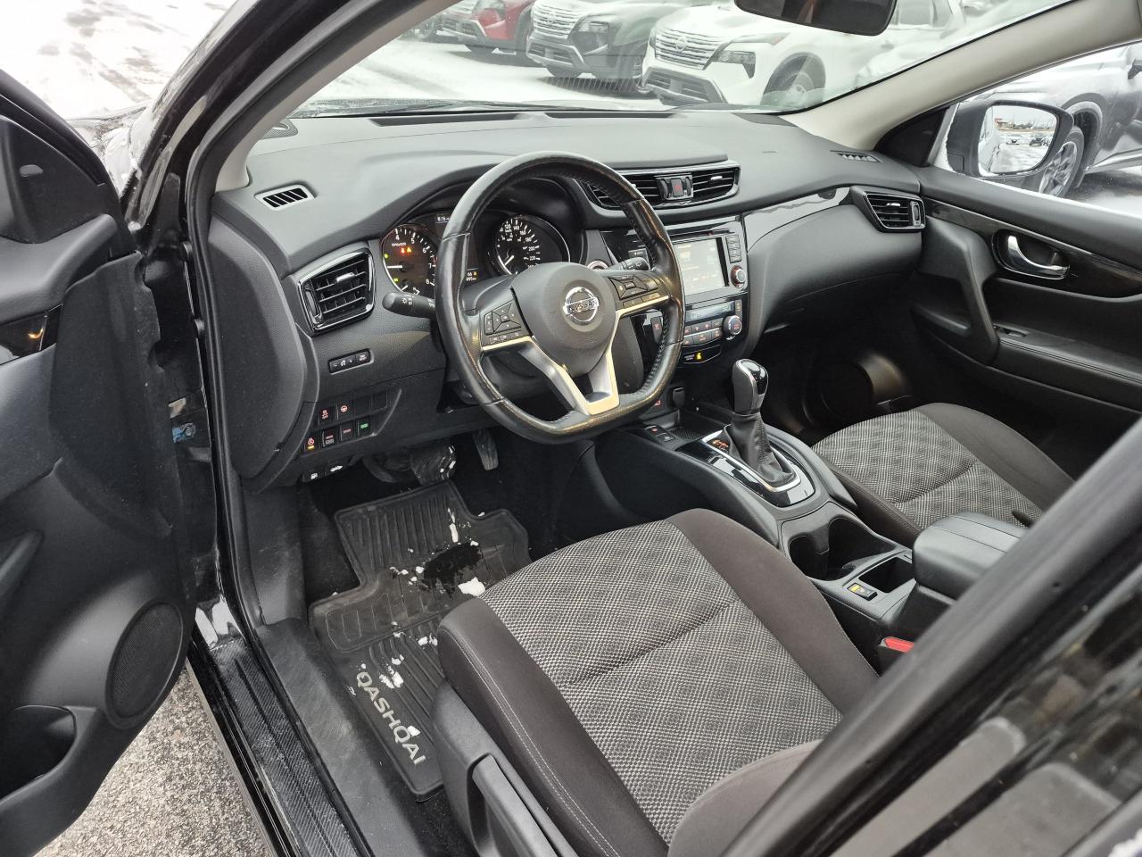 2022 Nissan Qashqai SV AWD Photo6